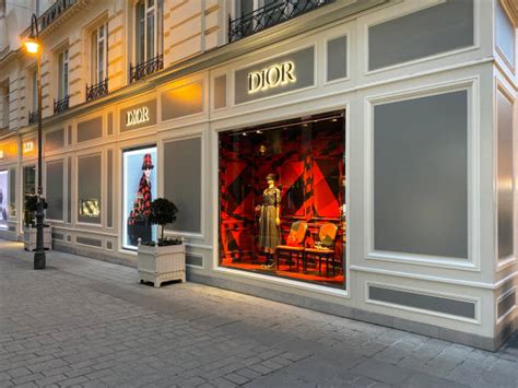 fotografii cu dior beauty romania